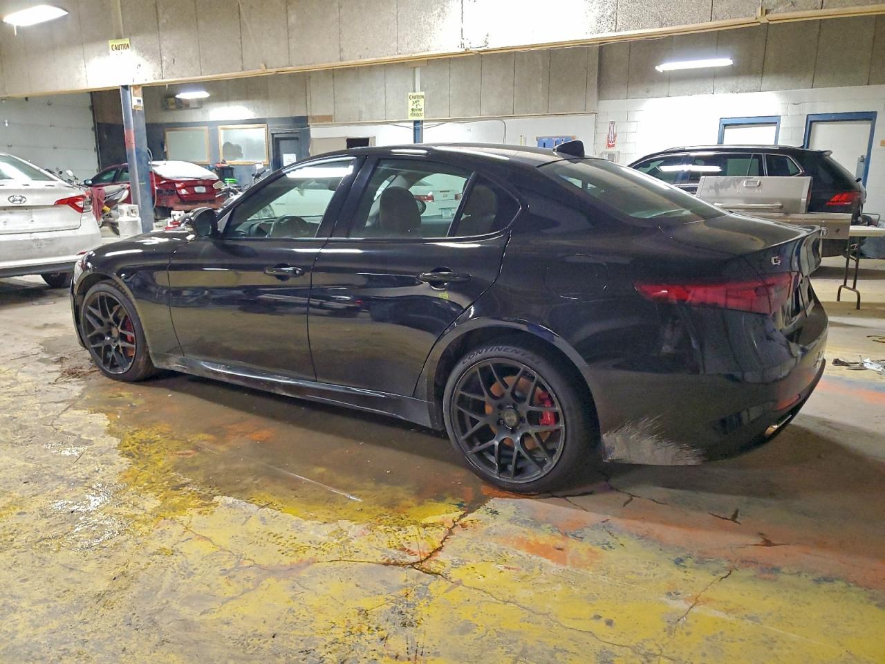 2019 ALFA ROMEO GIULIA TI photo 2