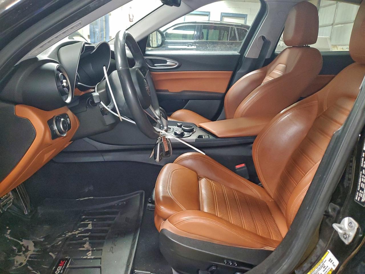 2019 ALFA ROMEO GIULIA TI photo 7