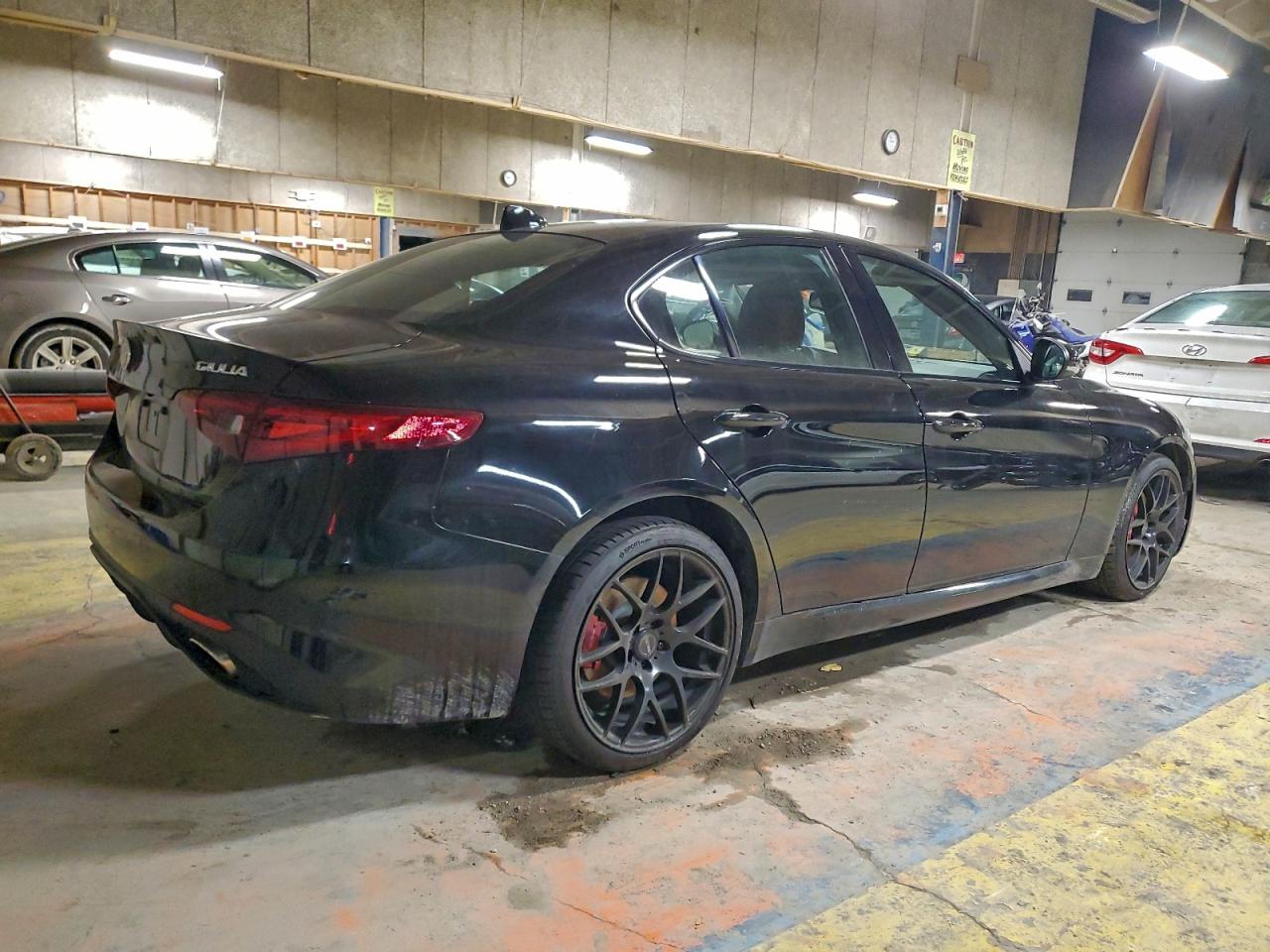 2019 ALFA ROMEO GIULIA TI photo 3