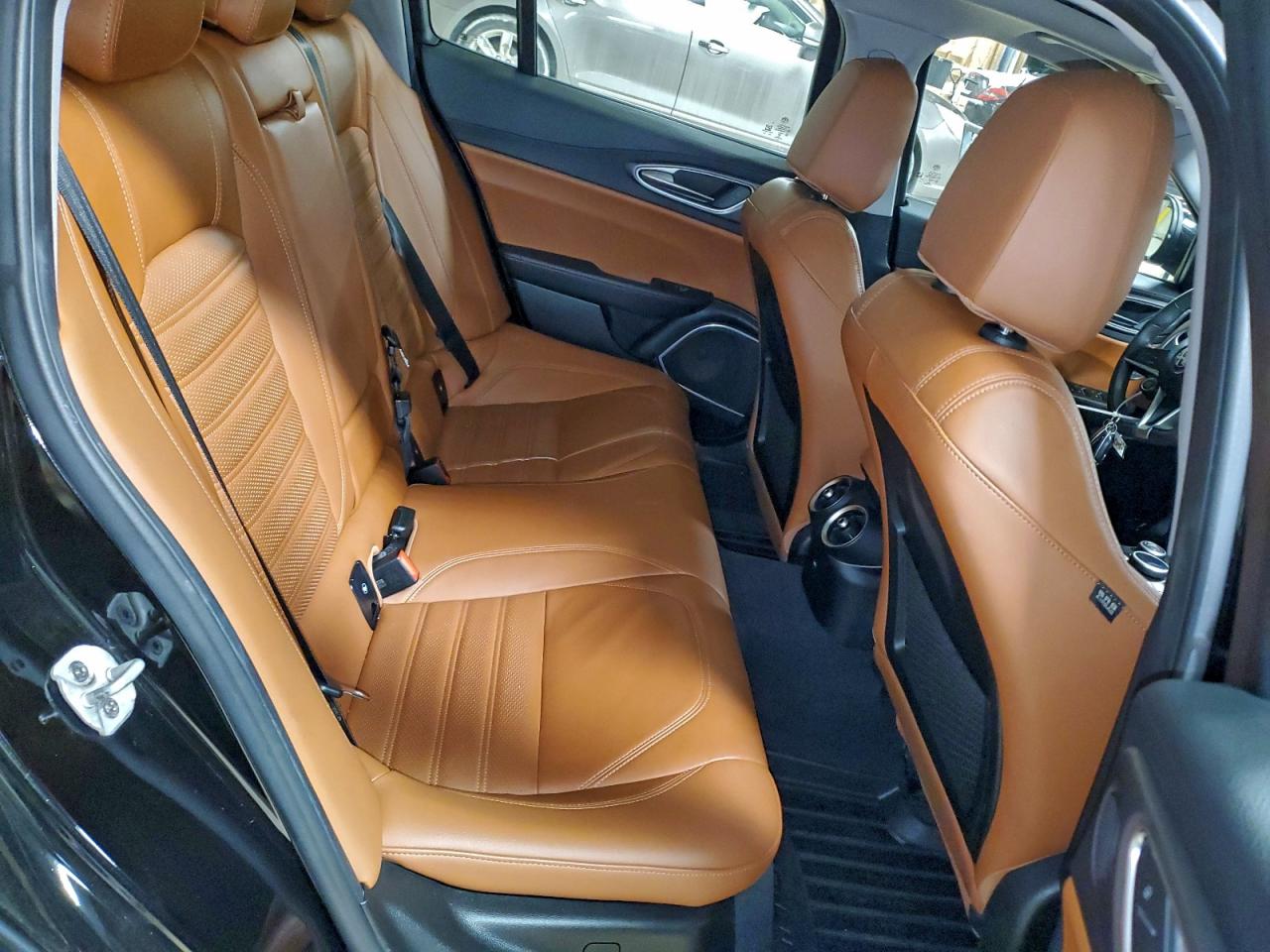 2019 ALFA ROMEO GIULIA TI photo 10