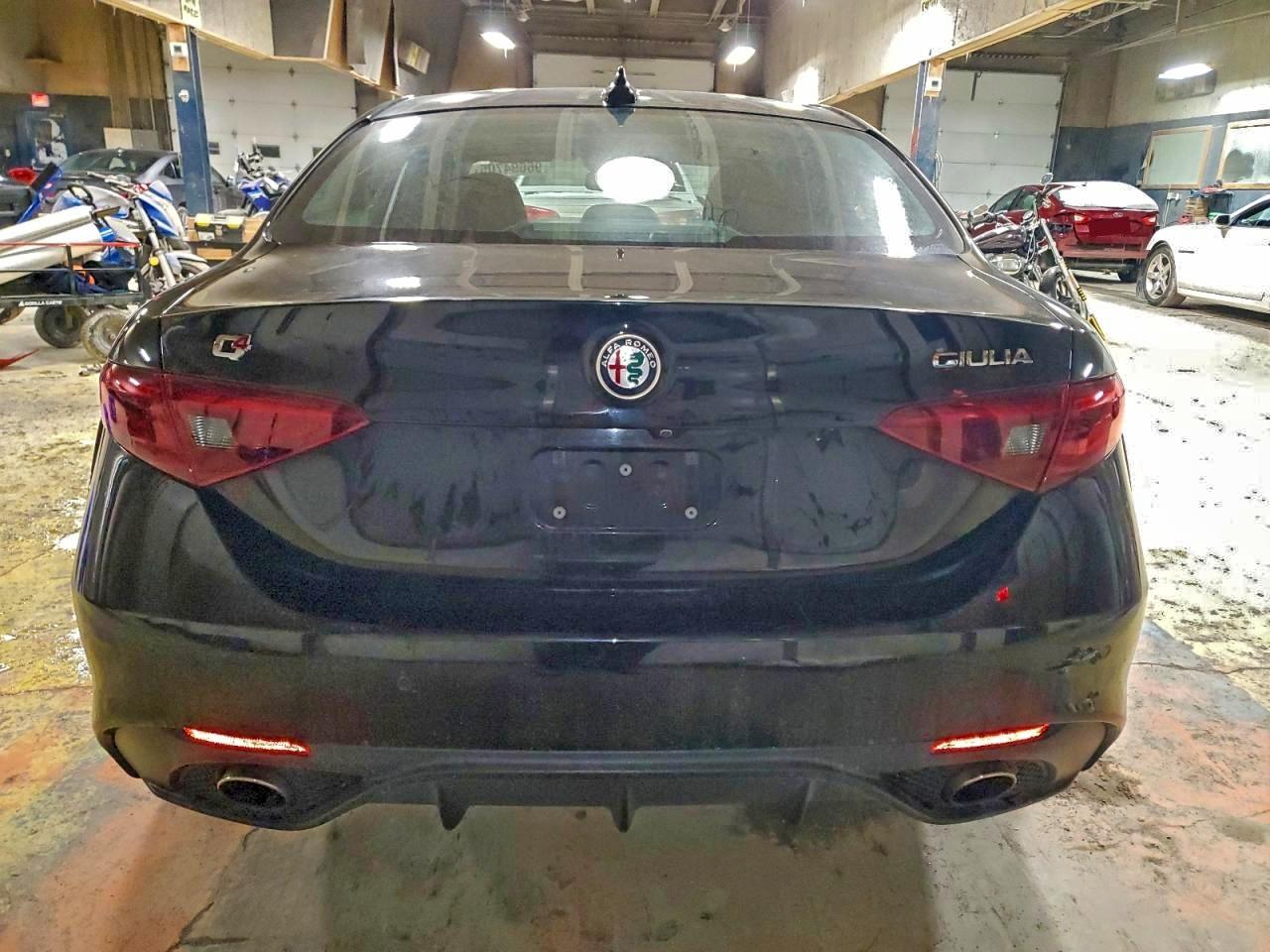 2019 ALFA ROMEO GIULIA TI photo 6