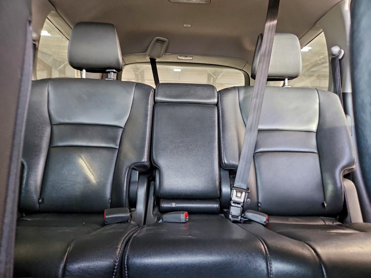 2016 HONDA PILOT EXL photo 10