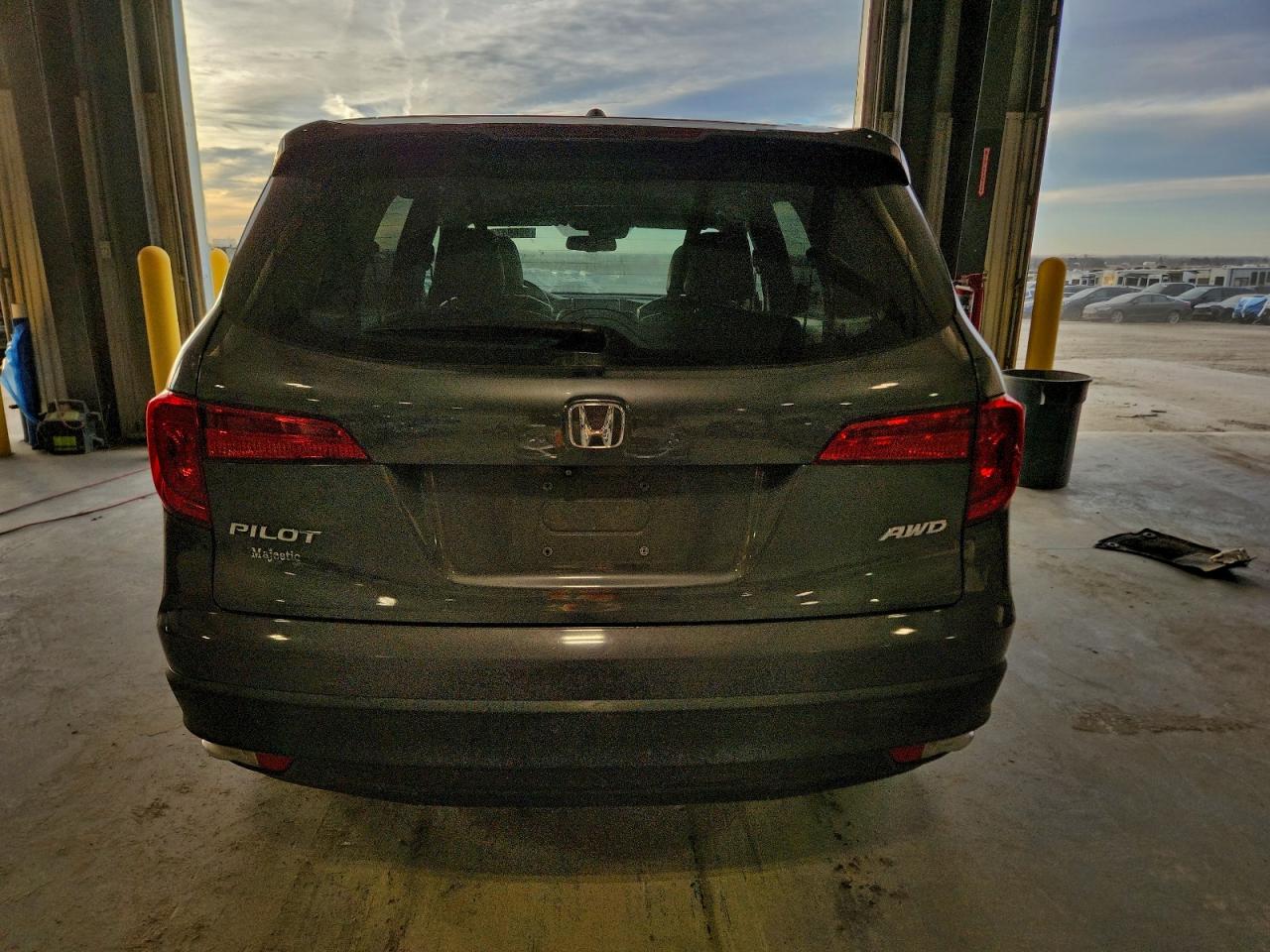 2016 HONDA PILOT EXL photo 6