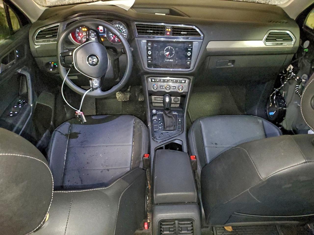 2020 VOLKSWAGEN TIGUAN SE photo 8