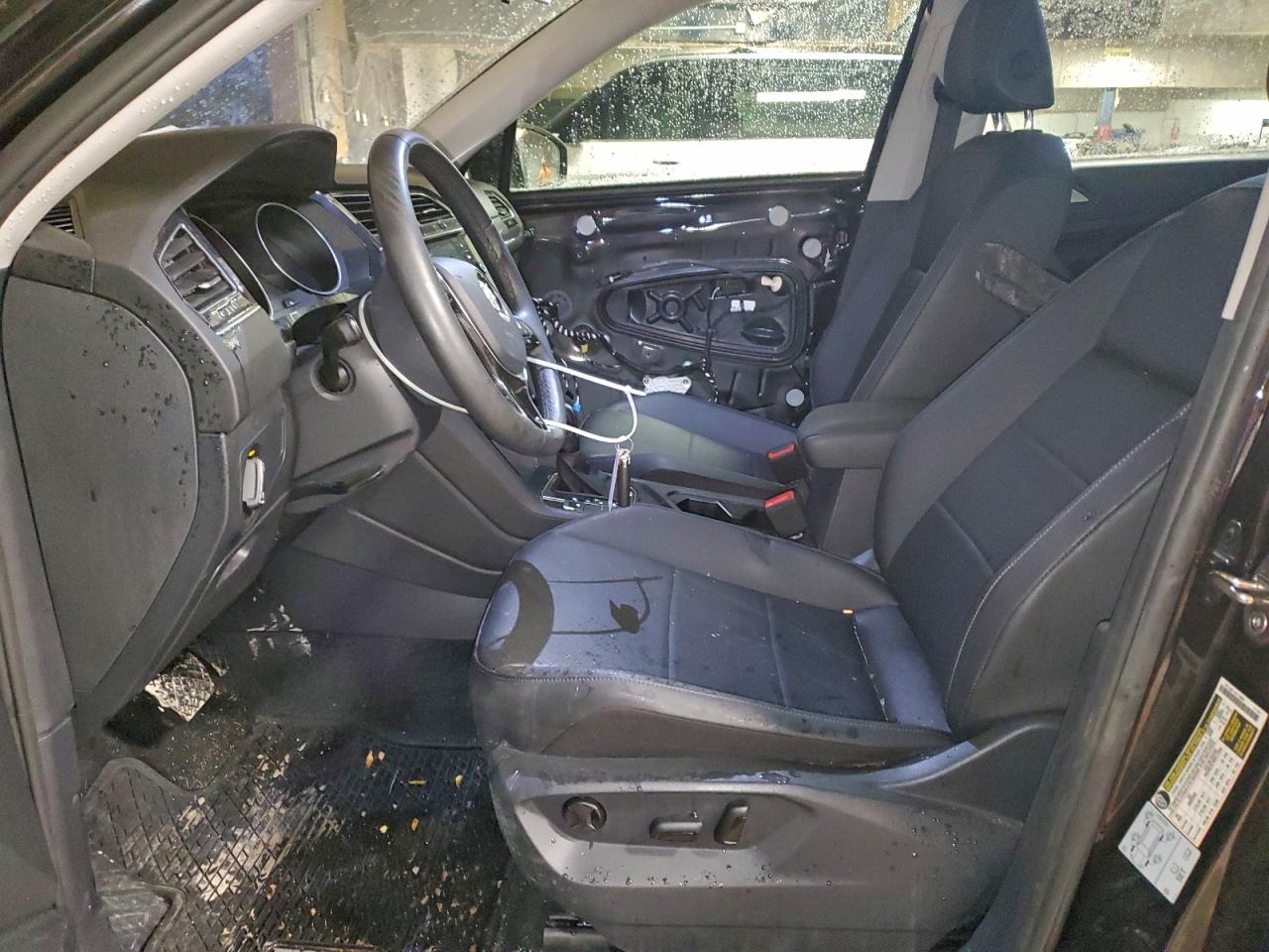 2020 VOLKSWAGEN TIGUAN SE photo 7