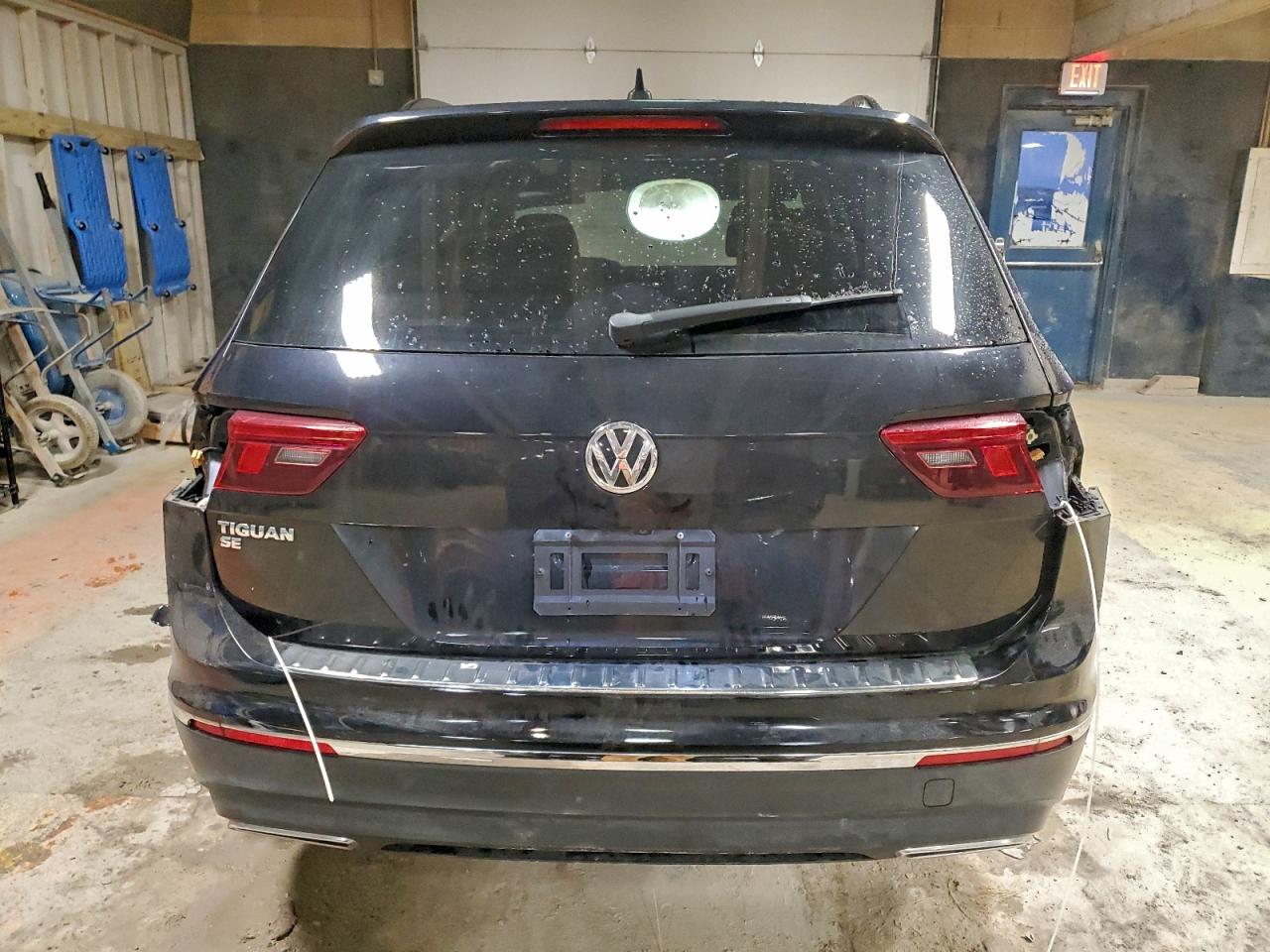 2020 VOLKSWAGEN TIGUAN SE photo 6