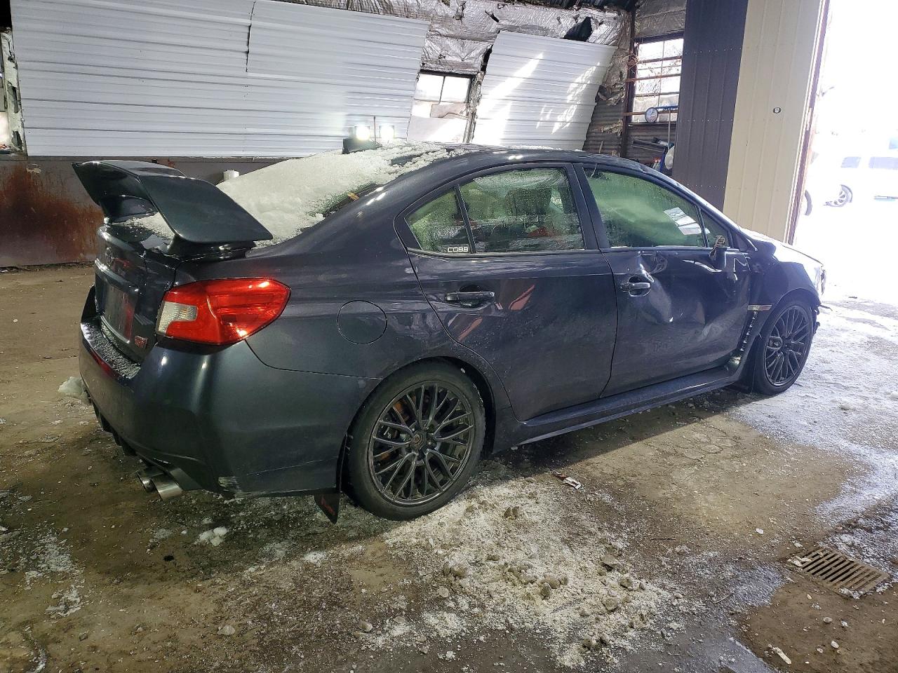 2016 SUBARU WRX STI photo 3