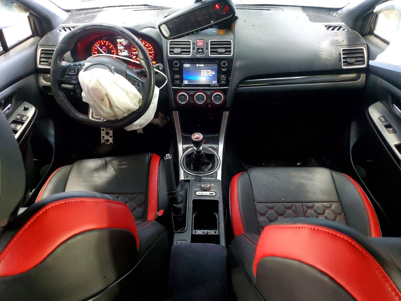 2016 SUBARU WRX STI photo 8