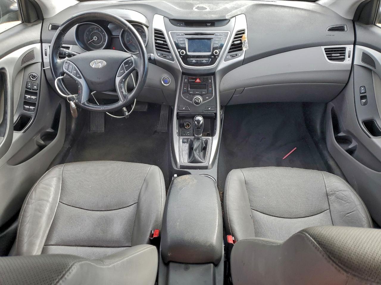 2016 HYUNDAI ELANTRA SE photo 8