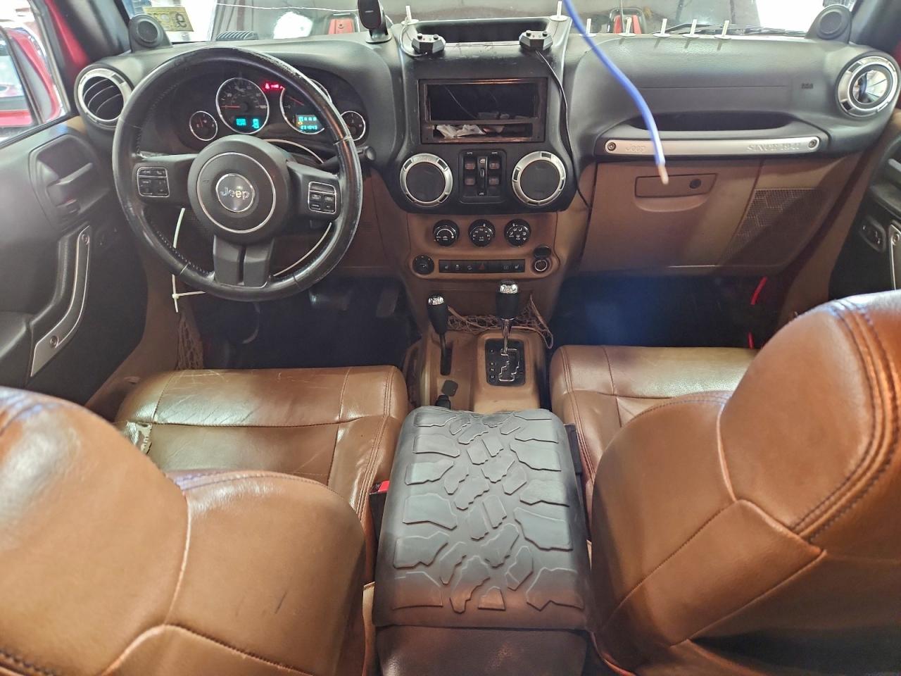 2012 JEEP WRANGLER UNLIMITED SAHARA photo 8
