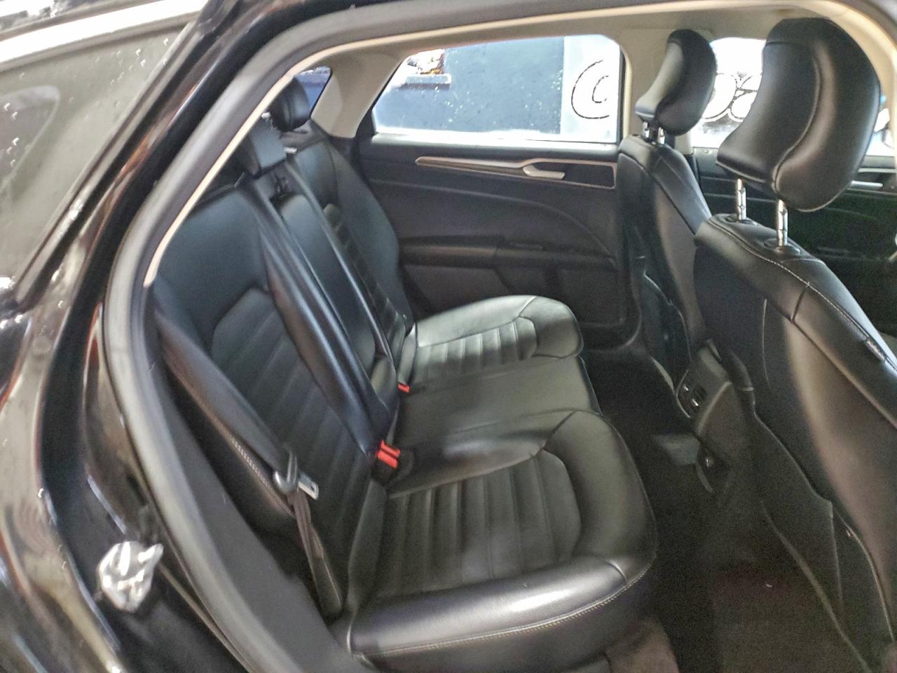 2017 FORD FUSION SE photo 10