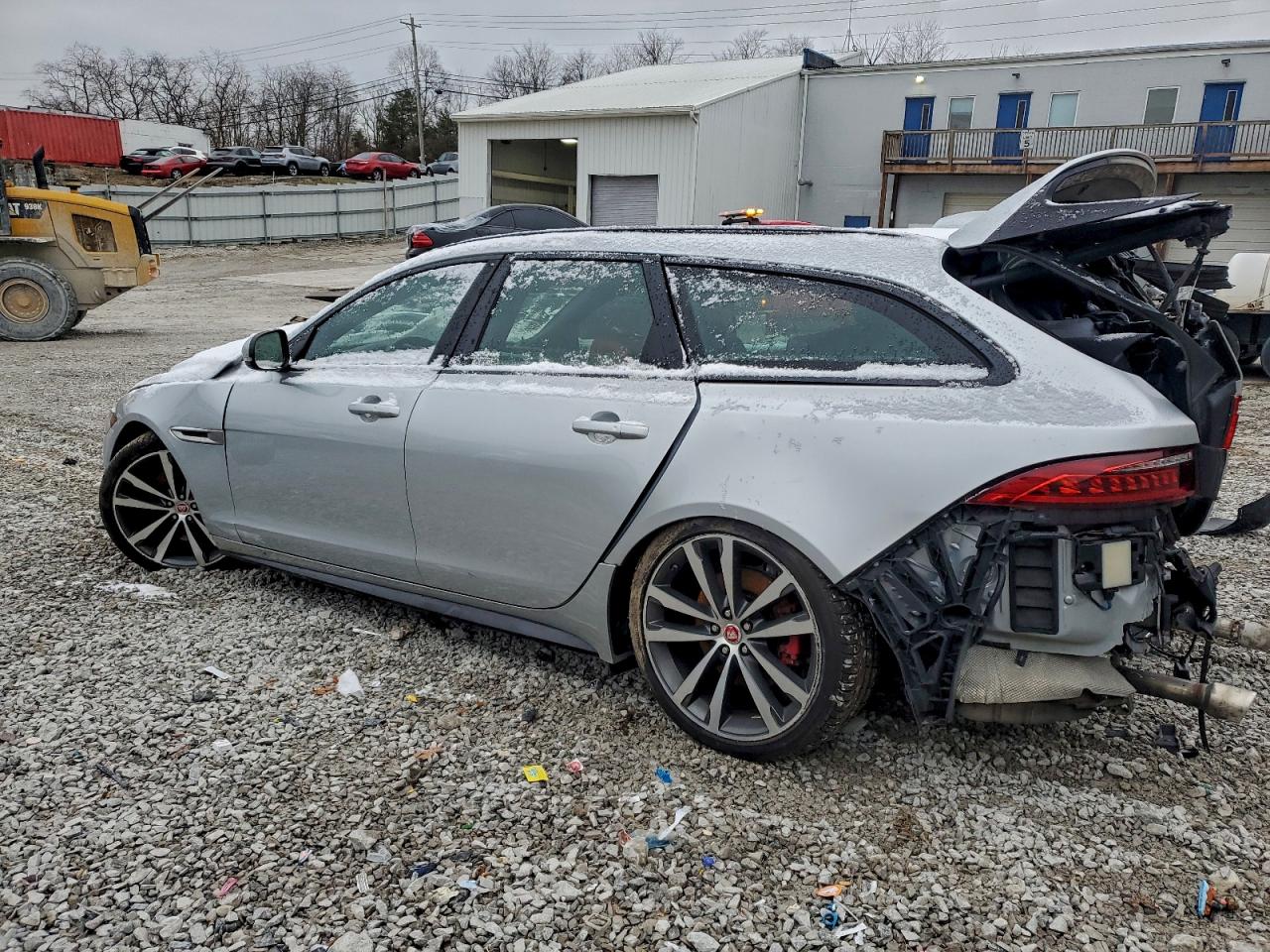 2018 JAGUAR XF S photo 2