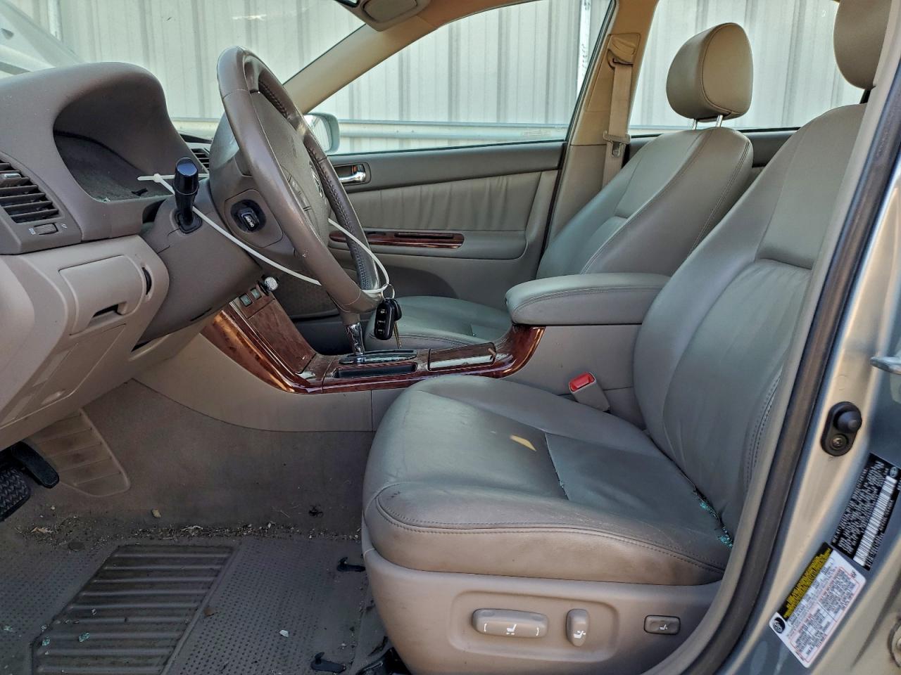 2005 TOYOTA CAMRY LE photo 7