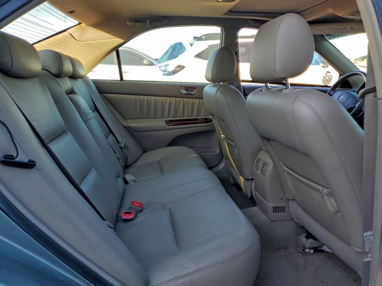 2005 TOYOTA CAMRY LE photo 10