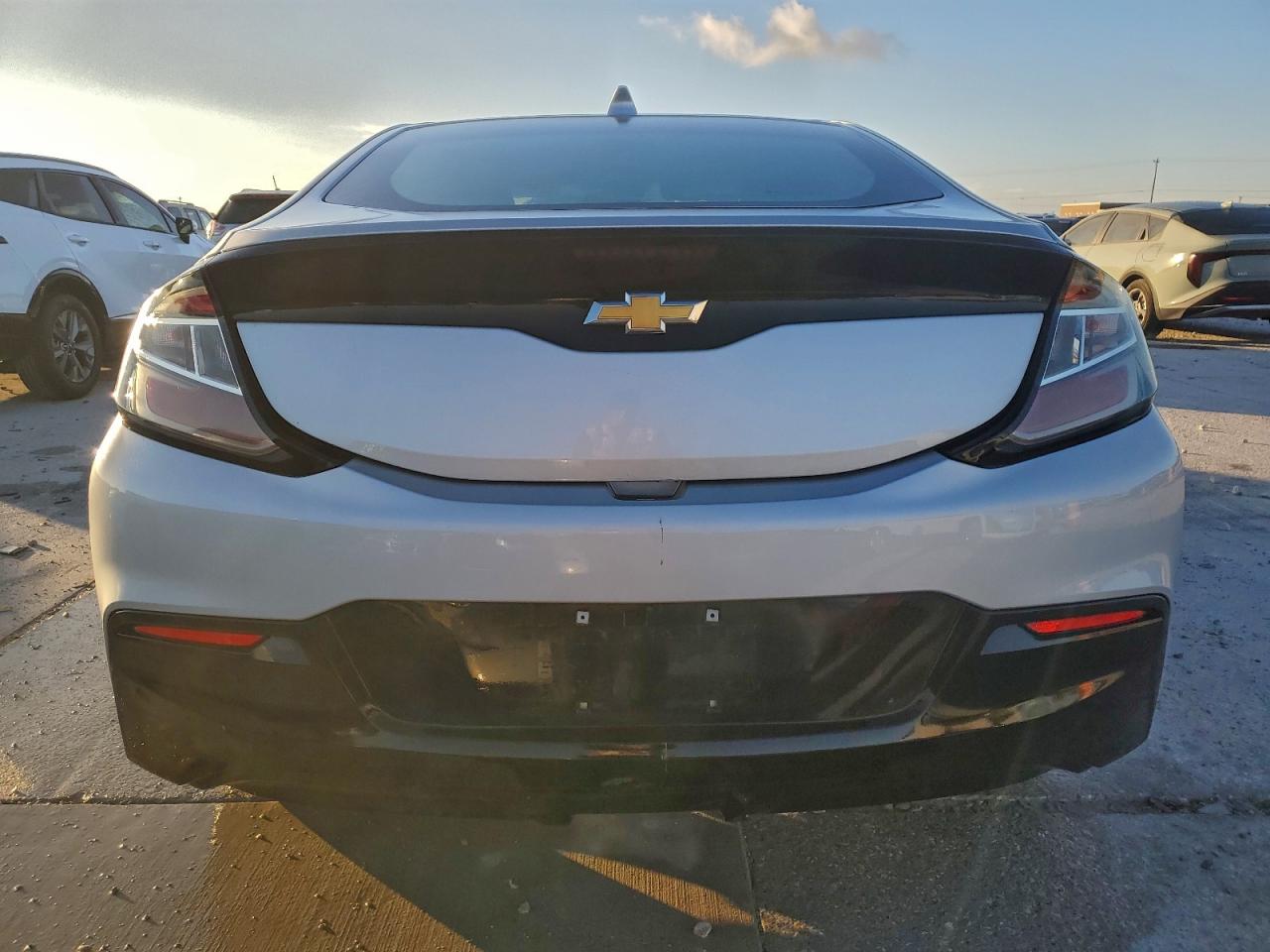2017 CHEVROLET VOLT LT photo 6