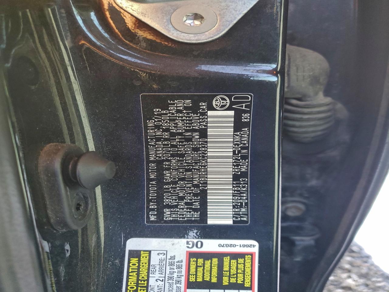2019 TOYOTA COROLLA L photo 12