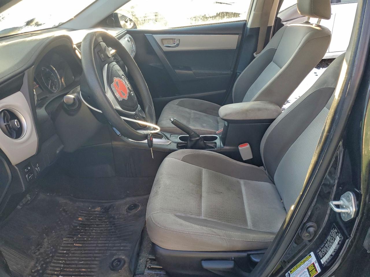 2019 TOYOTA COROLLA L photo 7
