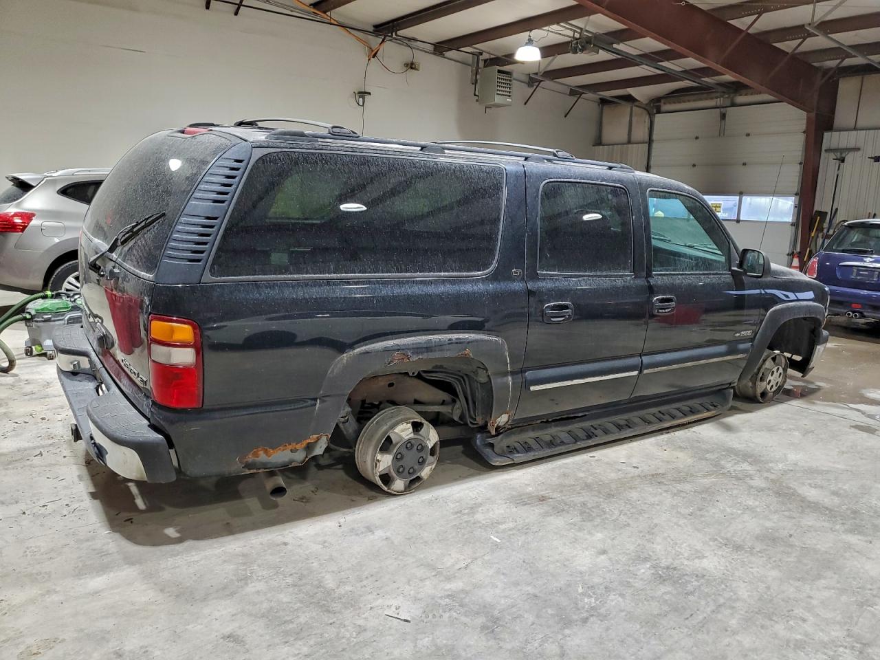 2000 CHEVROLET SUBURBAN K1500 photo 3