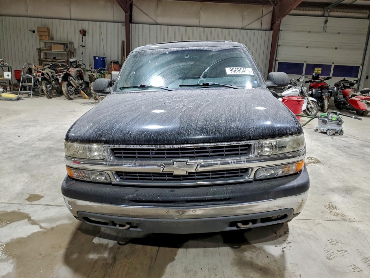 2000 CHEVROLET SUBURBAN K1500 photo 5