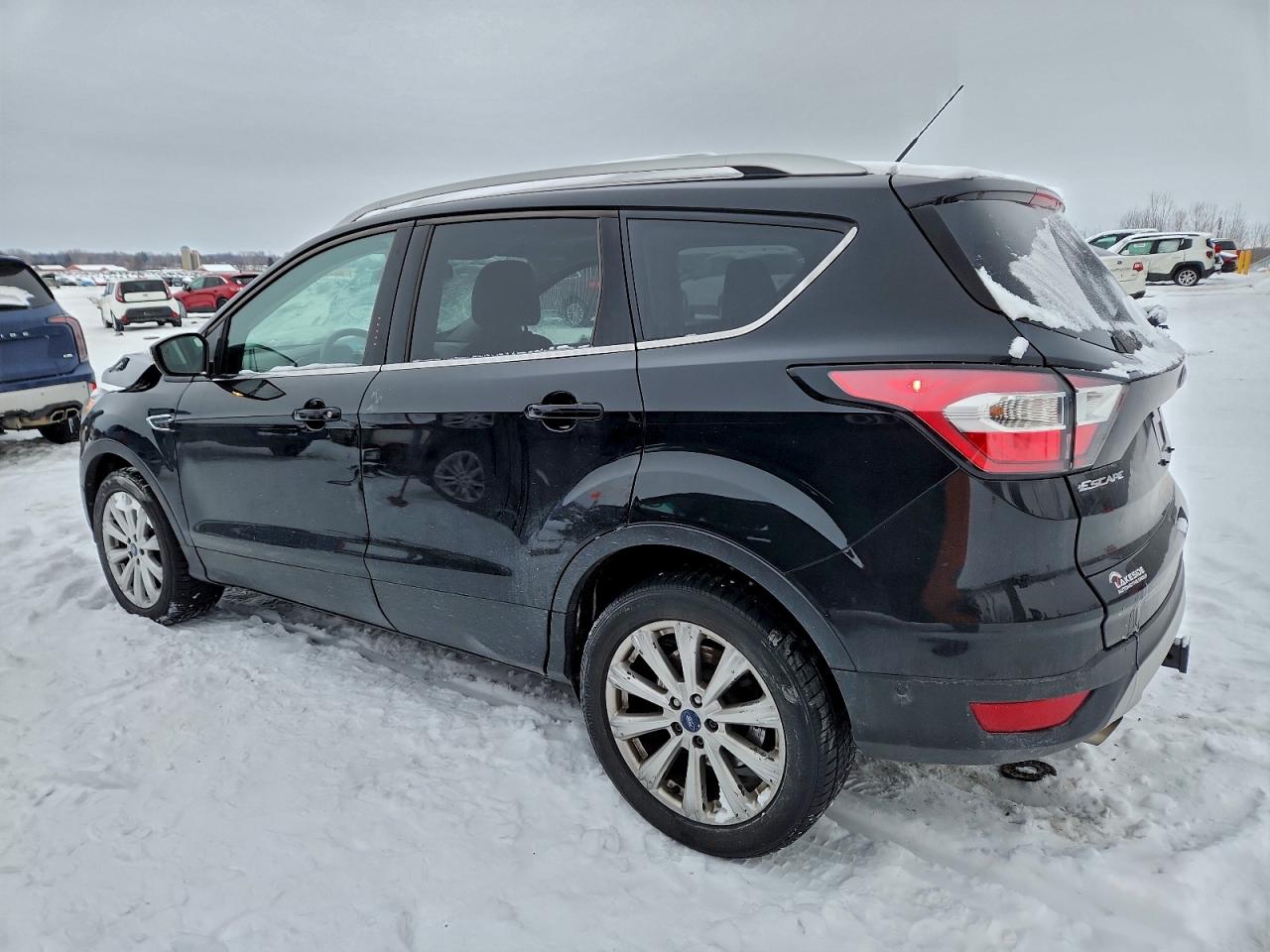 2017 FORD ESCAPE TITANIUM photo 2