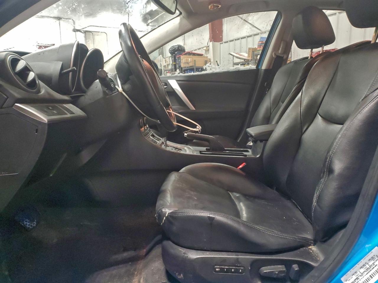 2010 MAZDA 3 S photo 7