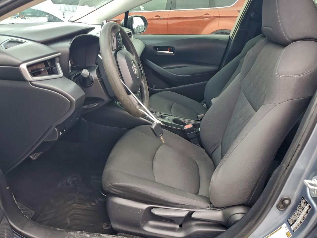2020 TOYOTA COROLLA LE photo 7
