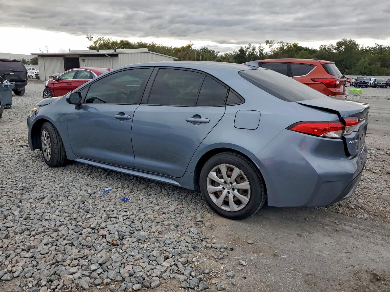 2020 TOYOTA COROLLA LE photo 2