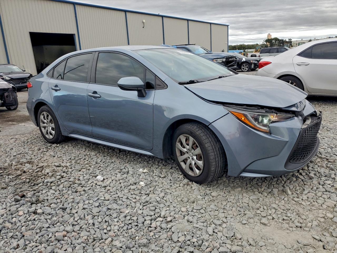 2020 TOYOTA COROLLA LE photo 4