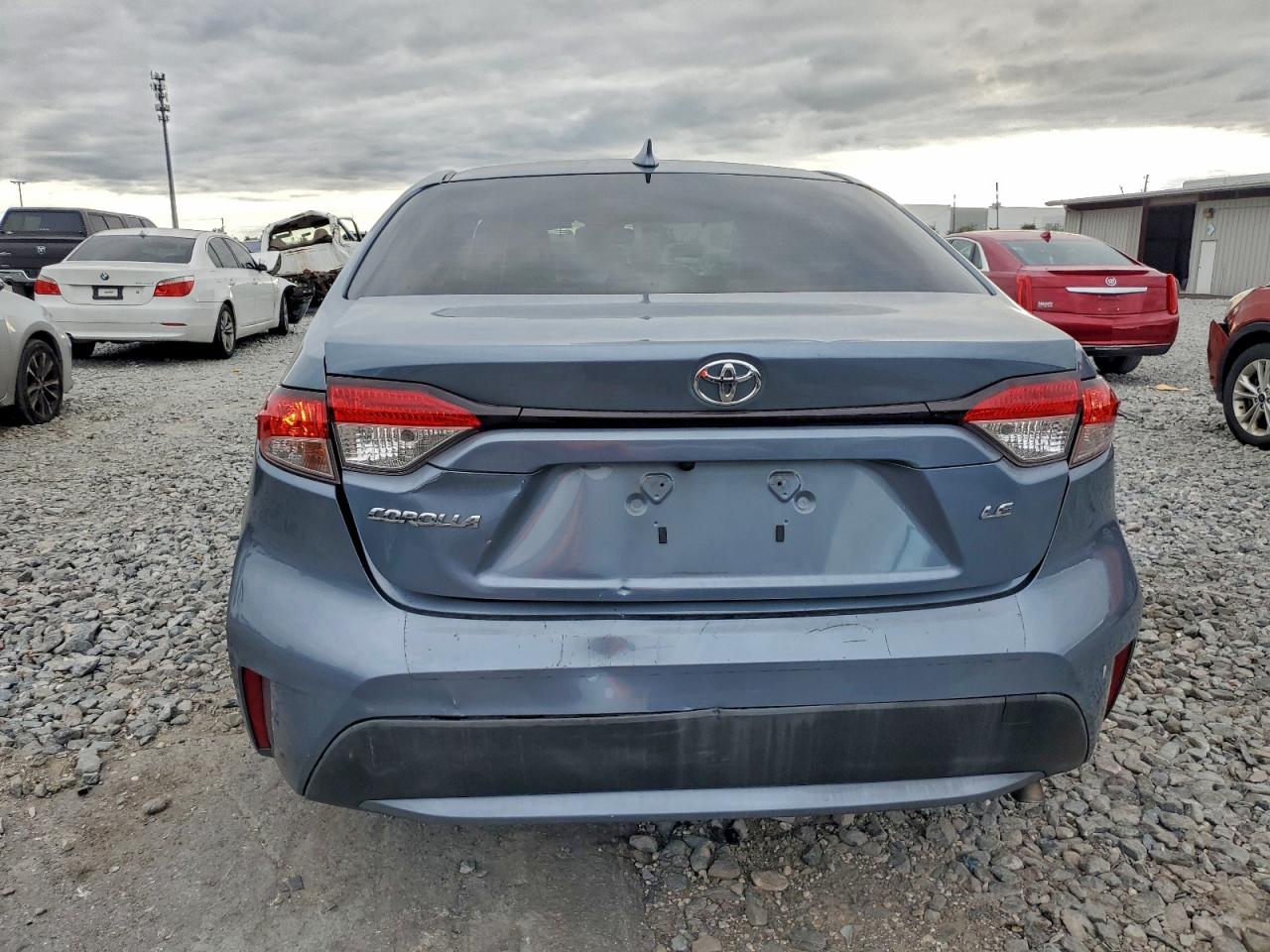 2020 TOYOTA COROLLA LE photo 6