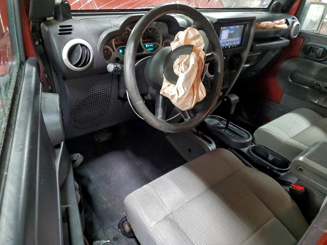 2008 JEEP WRANGLER UNLIMITED SAHARA photo 8