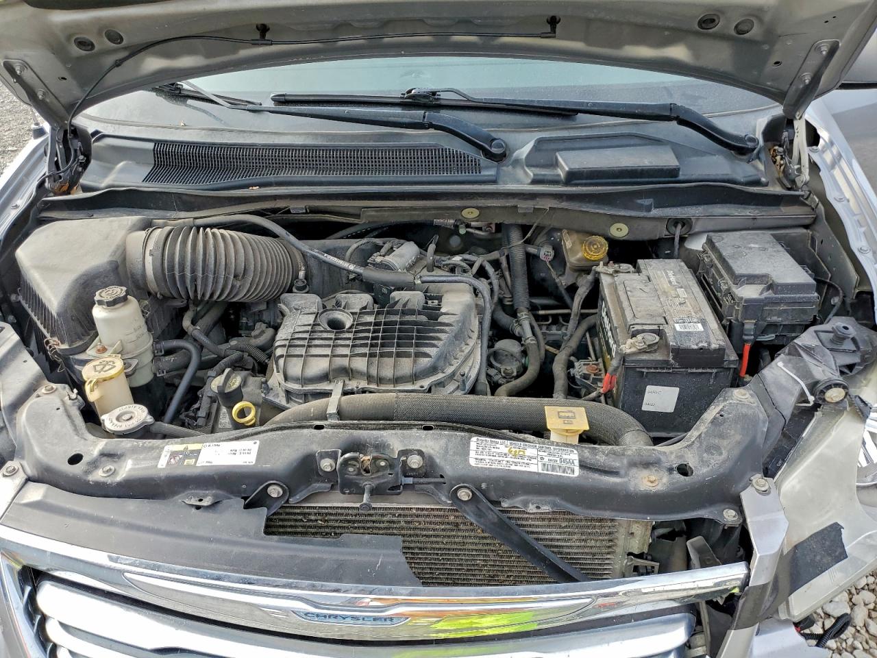 2013 CHRYSLER TOWN & COUNTRY TOURING photo 12