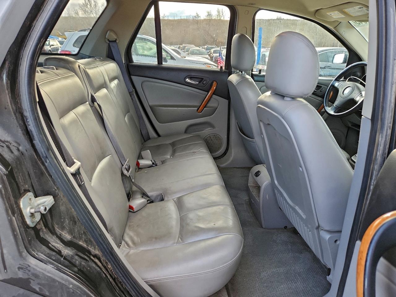 2006 SATURN VUE photo 11