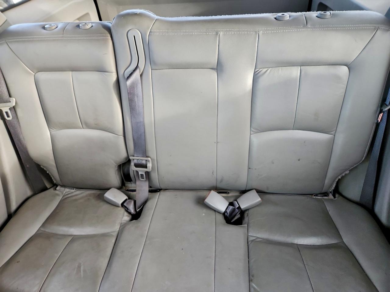 2006 SATURN VUE photo 10
