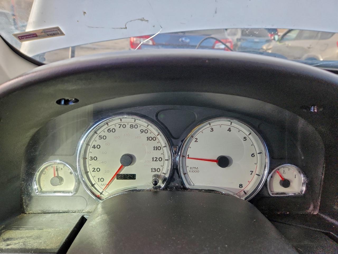 2006 SATURN VUE photo 9