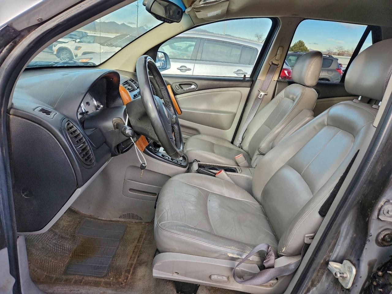 2006 SATURN VUE photo 7