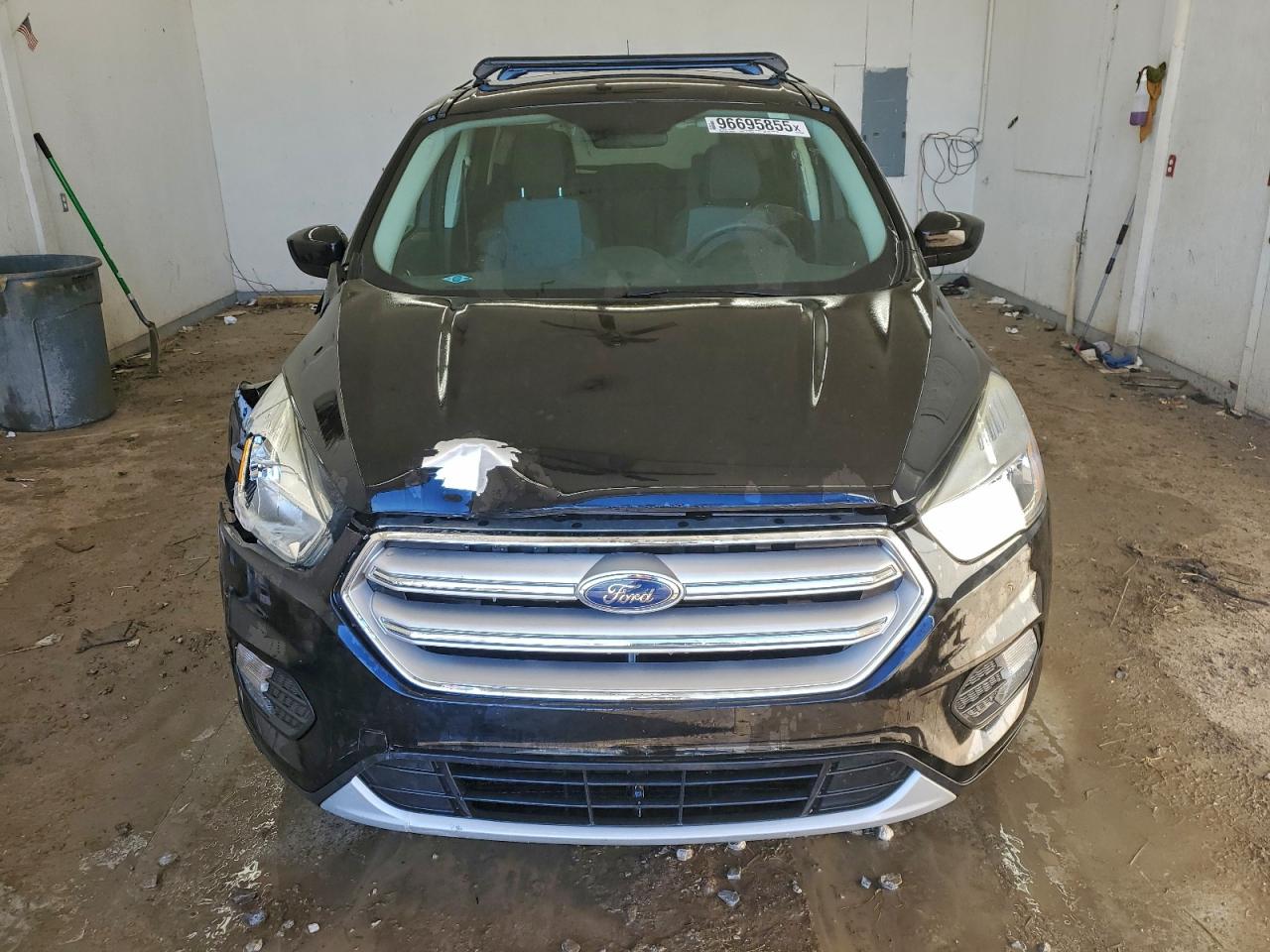 2017 FORD ESCAPE SE photo 5