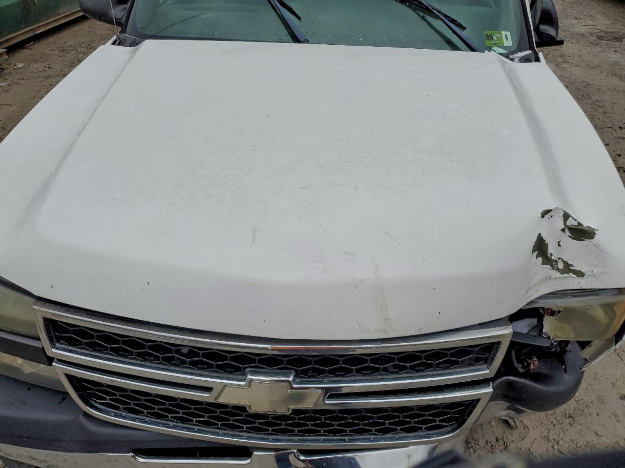 2006 CHEVROLET SILVERADO C1500 photo 11