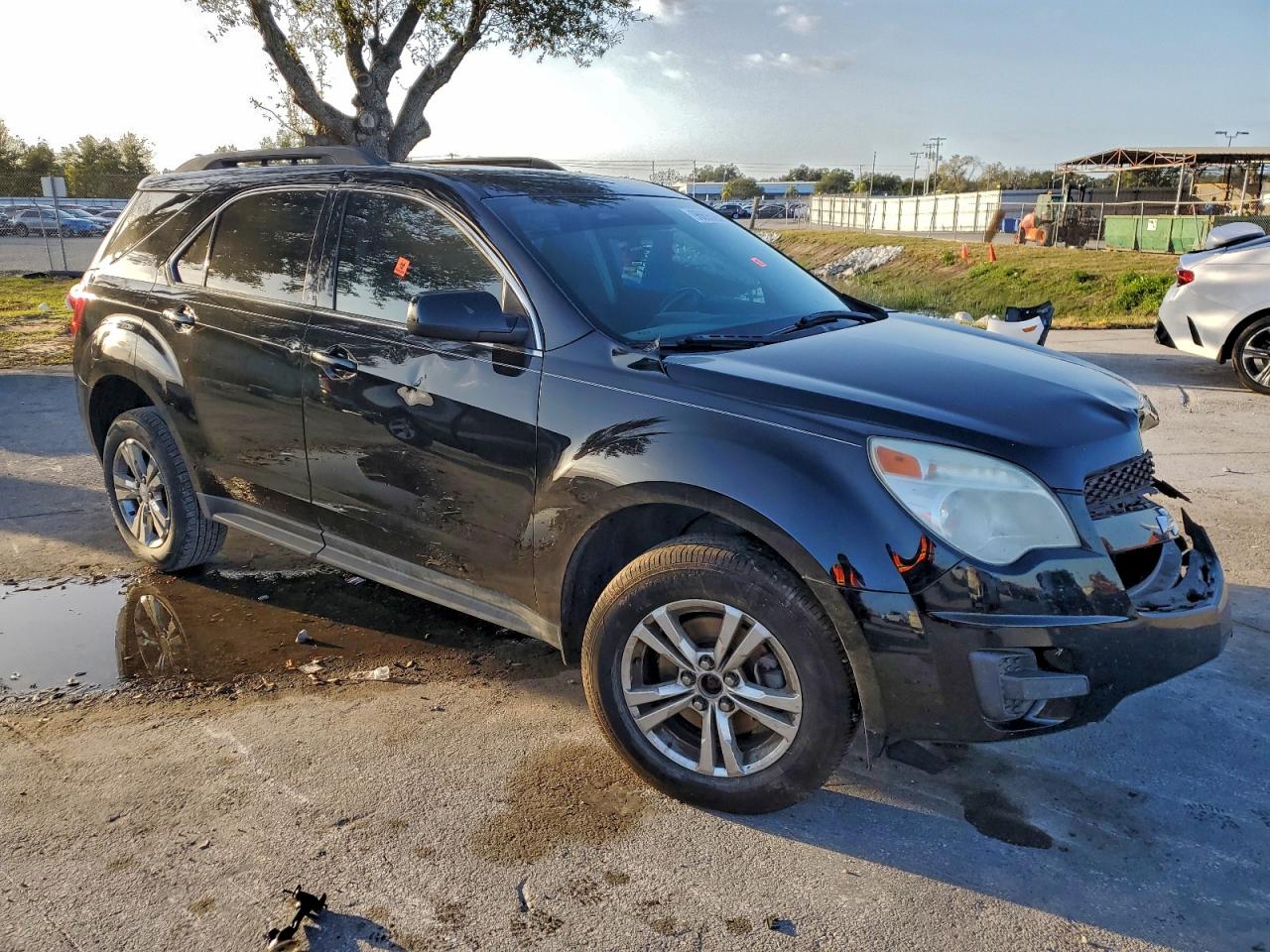 2013 CHEVROLET EQUINOX LT photo 4