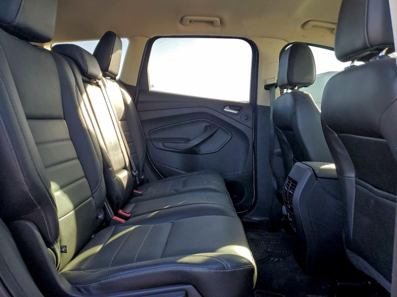 2015 FORD ESCAPE TITANIUM photo 11
