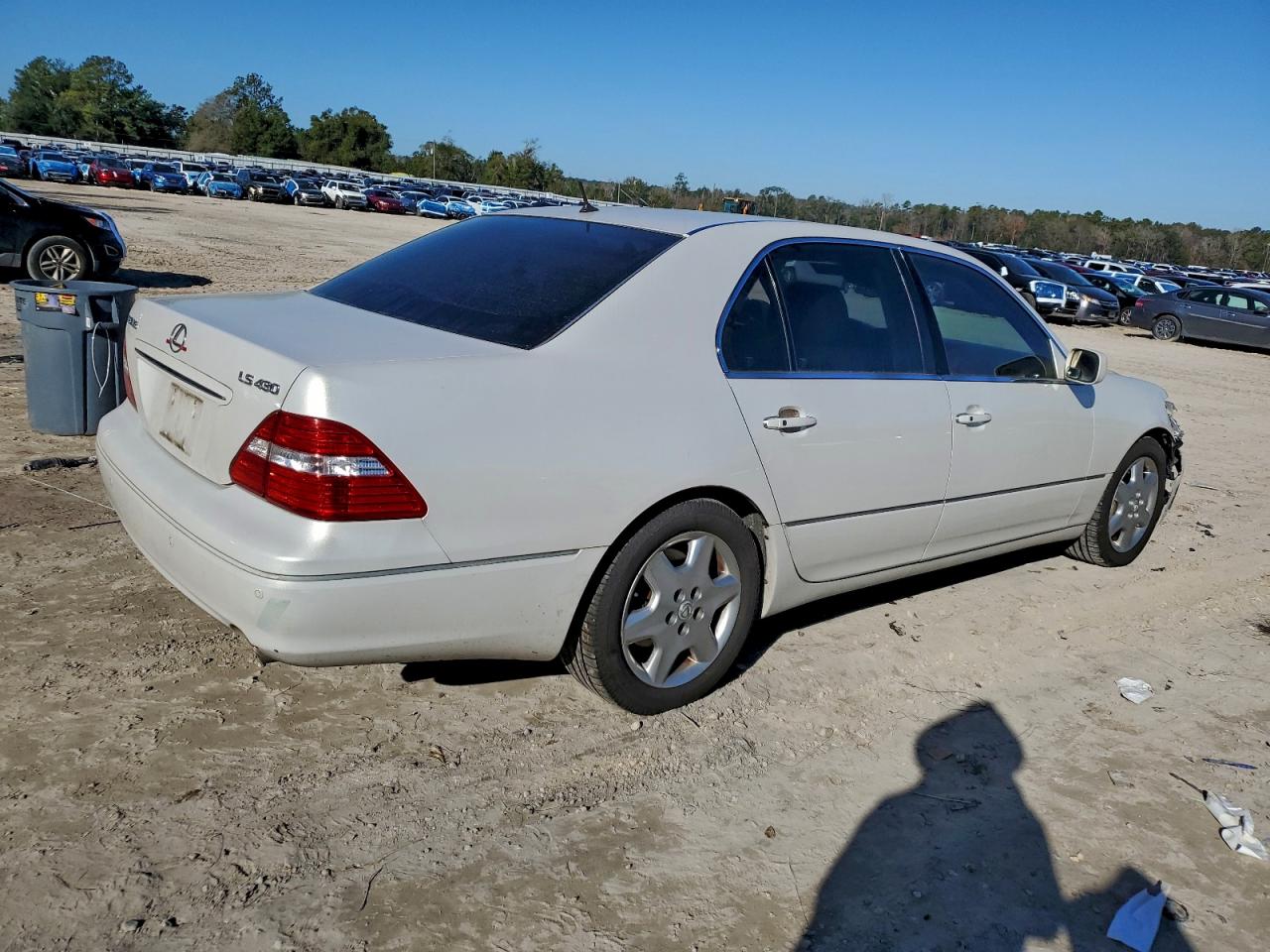 2005 LEXUS LS 430 photo 3