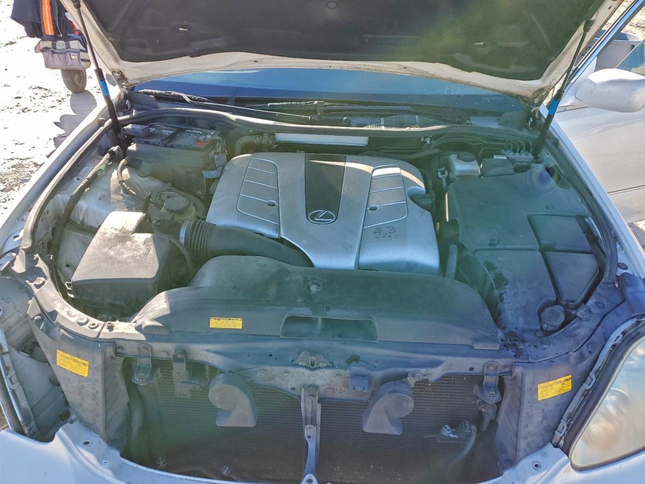 2005 LEXUS LS 430 photo 11