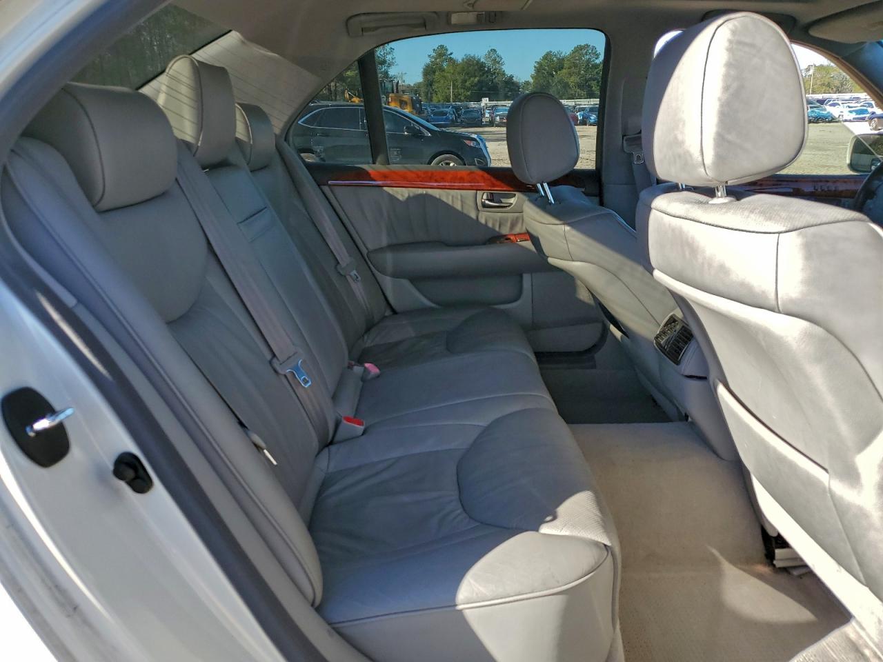2005 LEXUS LS 430 photo 10