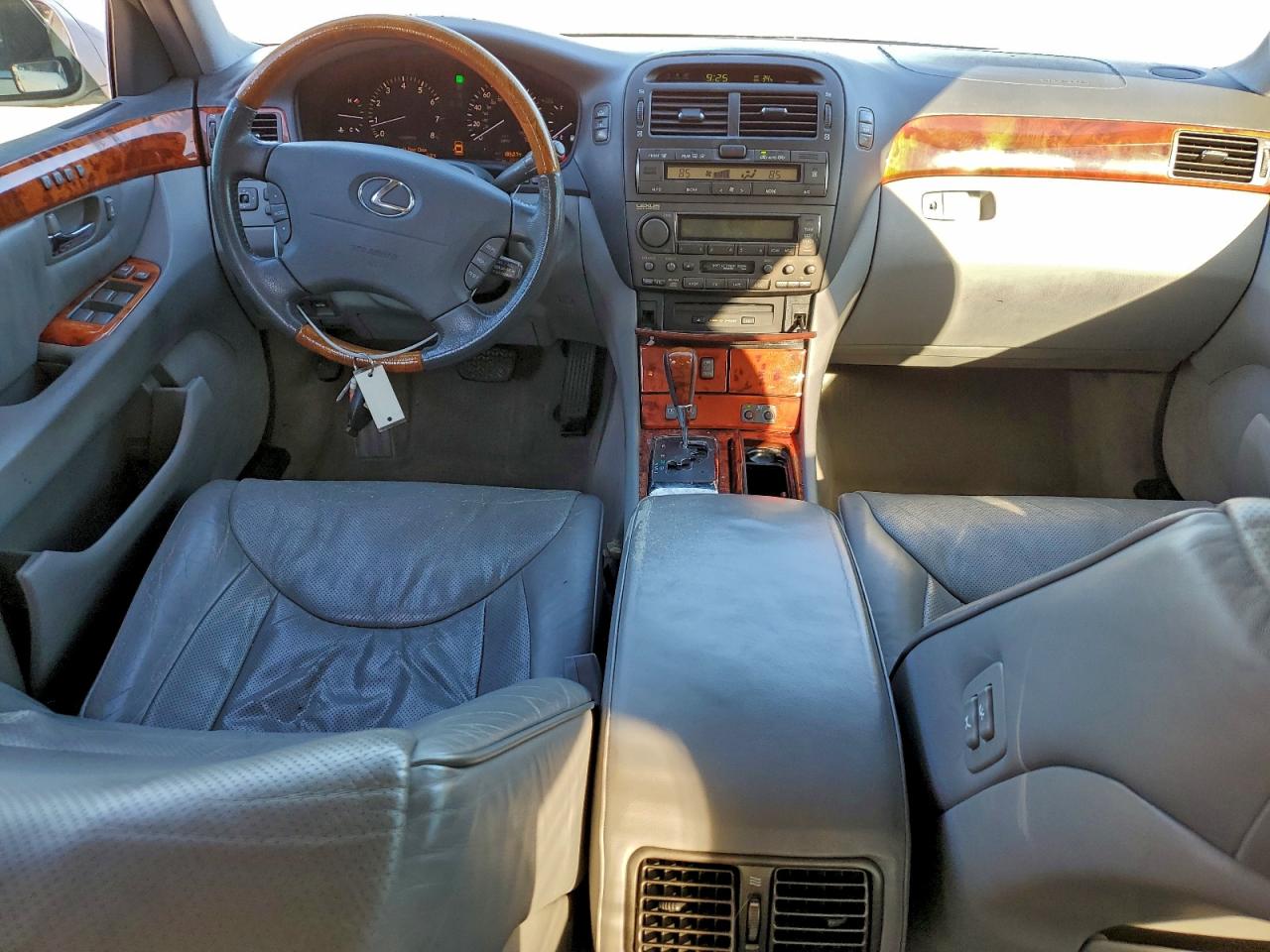 2005 LEXUS LS 430 photo 8
