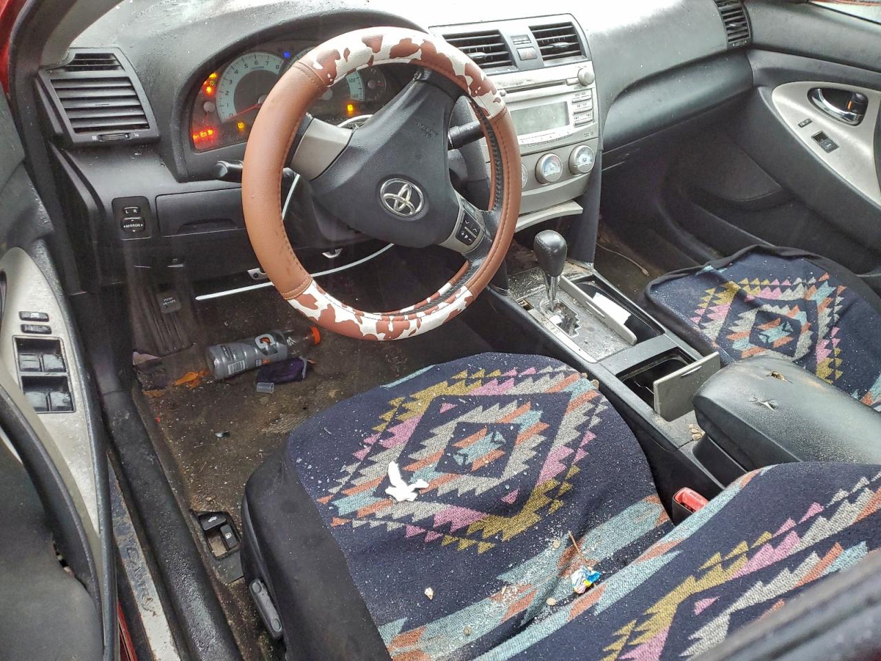 2011 TOYOTA CAMRY BASE photo 8