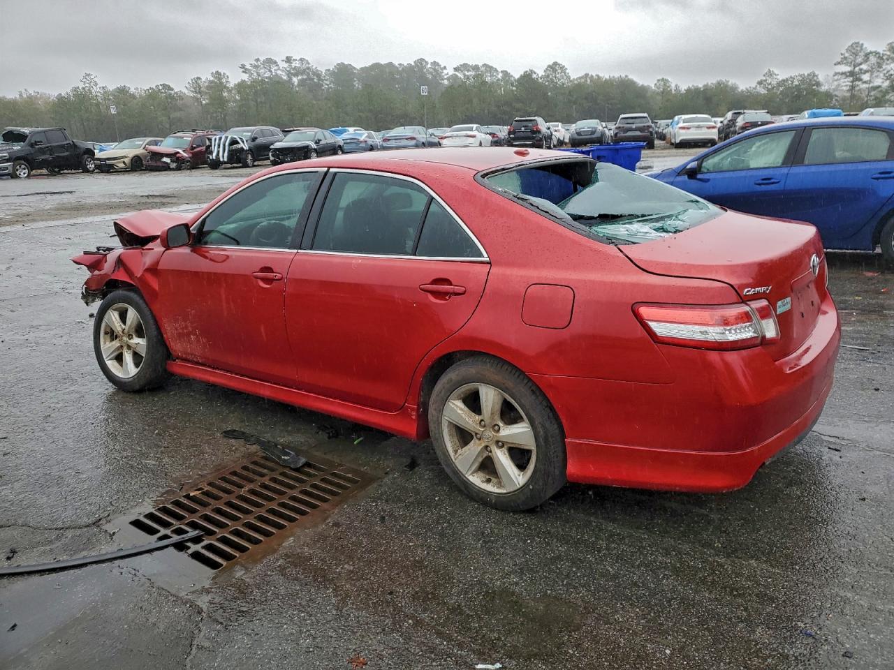 2011 TOYOTA CAMRY BASE photo 2