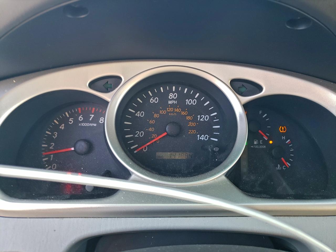 2005 TOYOTA HIGHLANDER LIMITED photo 9