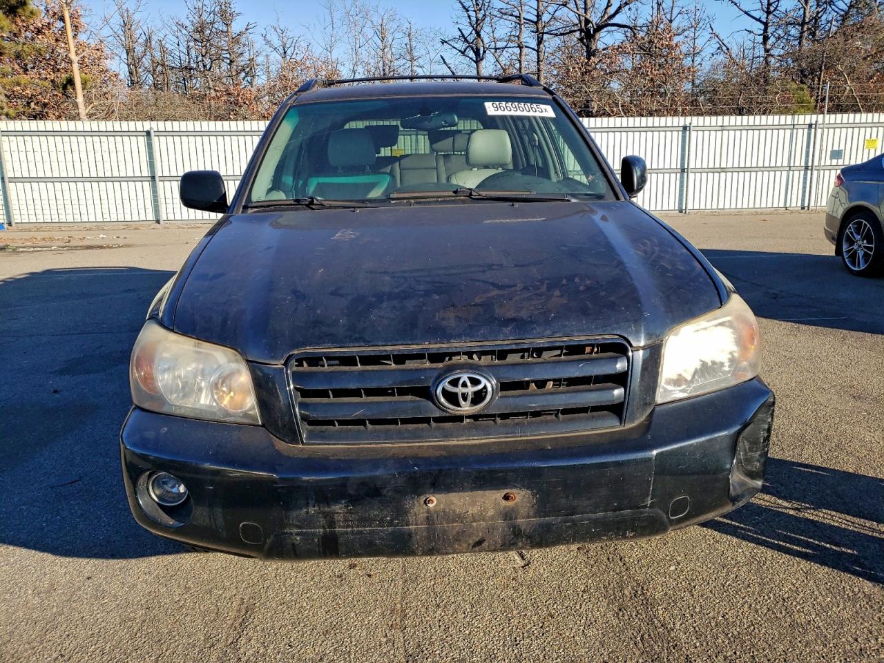 2005 TOYOTA HIGHLANDER LIMITED photo 5