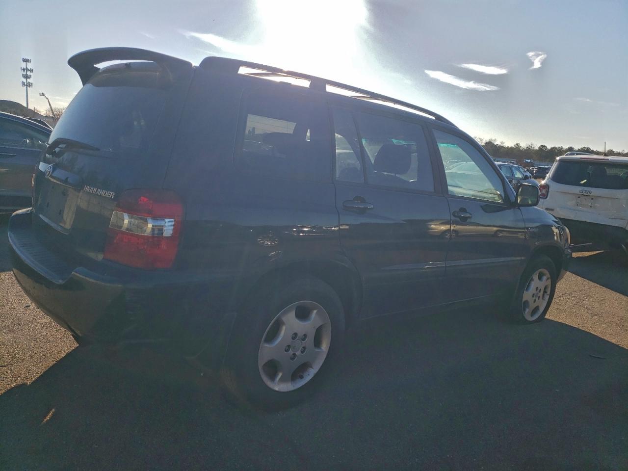2005 TOYOTA HIGHLANDER LIMITED photo 3