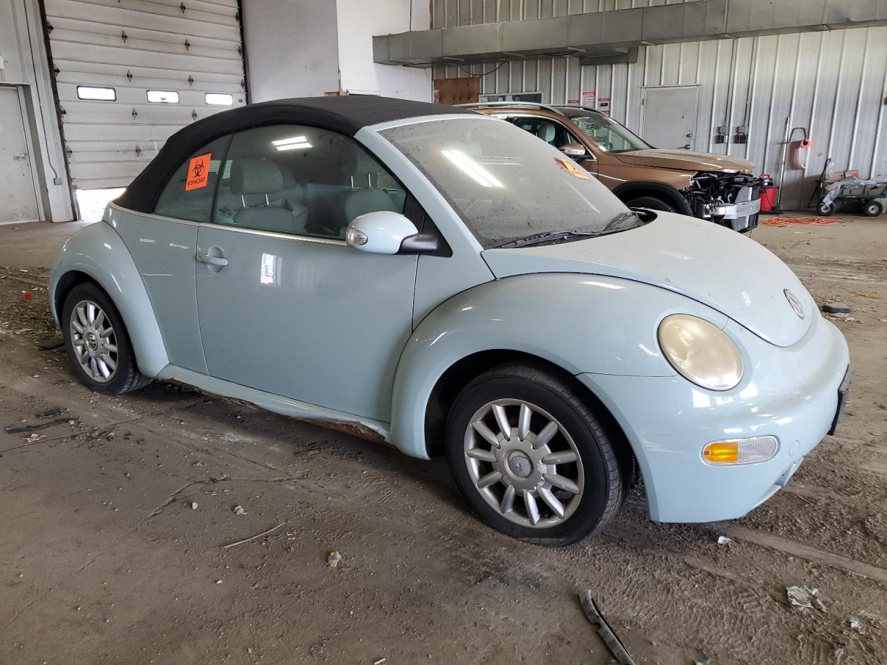 2005 VOLKSWAGEN NEW BEETLE GLS photo 4