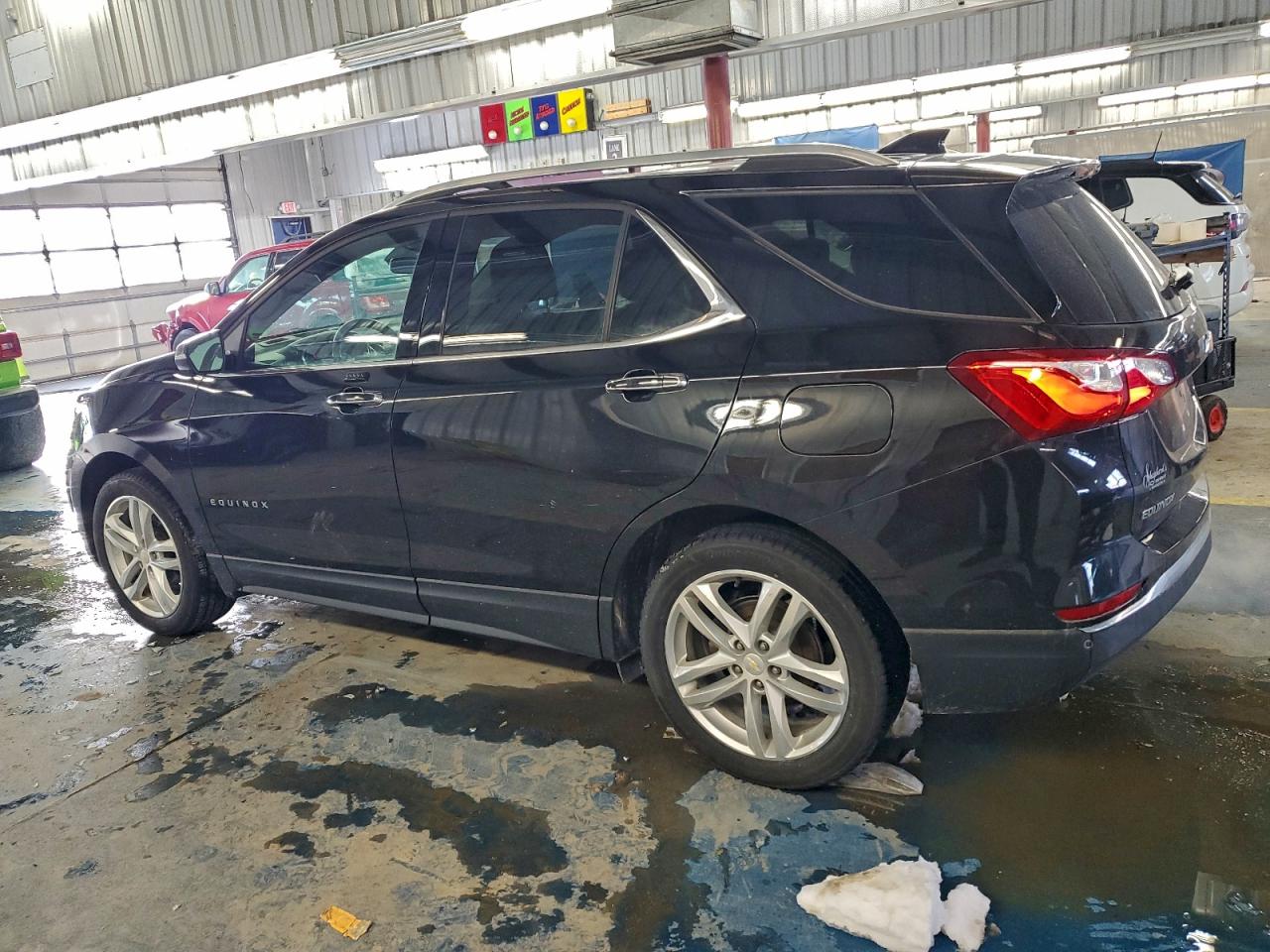 2019 CHEVROLET EQUINOX PREMIER photo 2